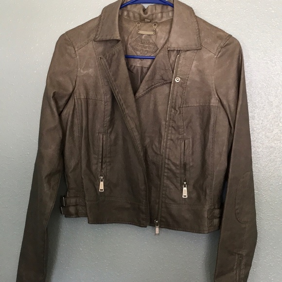 Leather Jacket - Picture 3 of 3